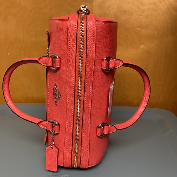 Authentic Coach Tangerine Handbag - Picture 3 of 4